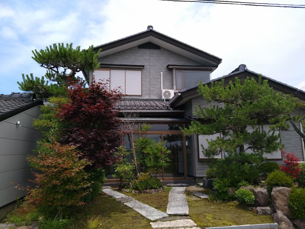 白山市福留町で金属サイディング工事をおこないました