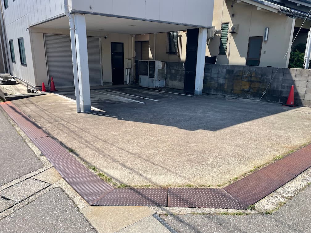 設備充実の2階建て倉庫